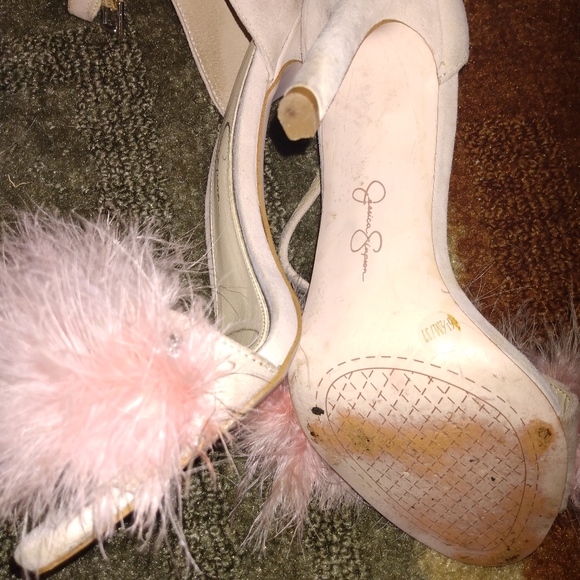 Pink Jessica Simpson furry high heels - Picture 4 of 4